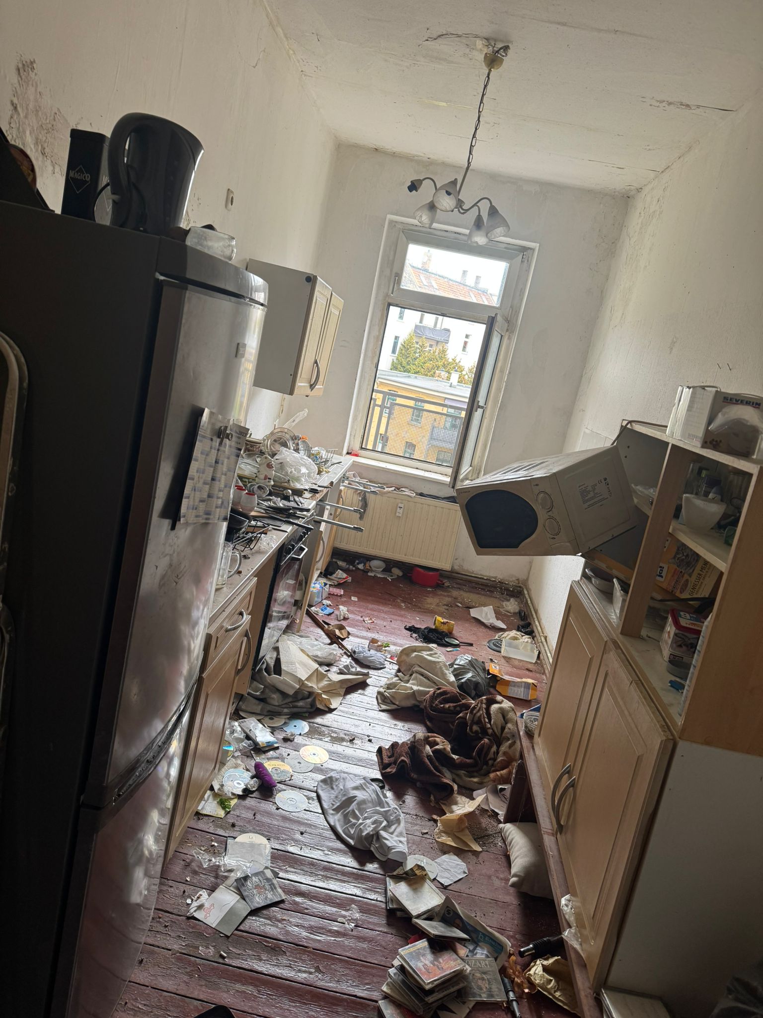 Vorher: Küchenentrümpelung mit besenreiner Übergabe